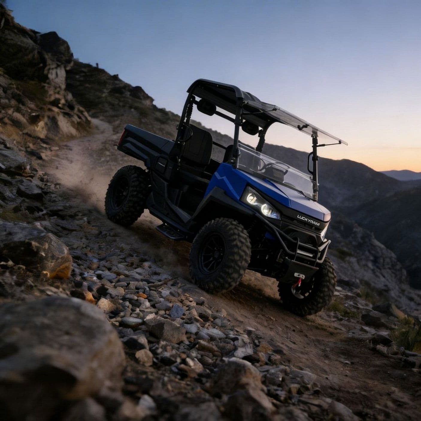 Avcılık için 4WD UTV 20KW Tepe Gücü 400mm Sığ 350kg Yük